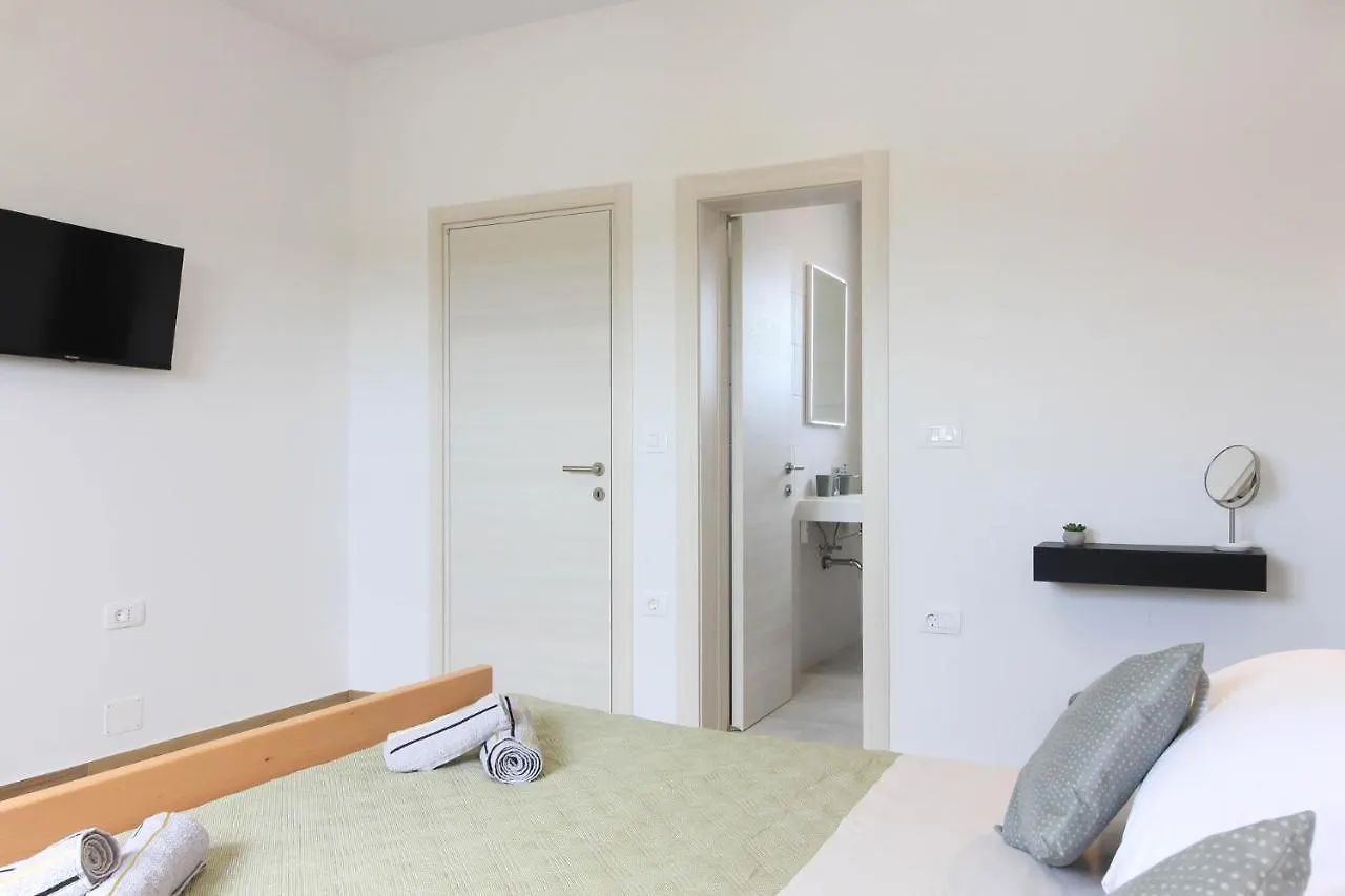 New Modern Villa Gogo With Private Pool Near The Beach And Town Of Pula By Wiibuk Sisan