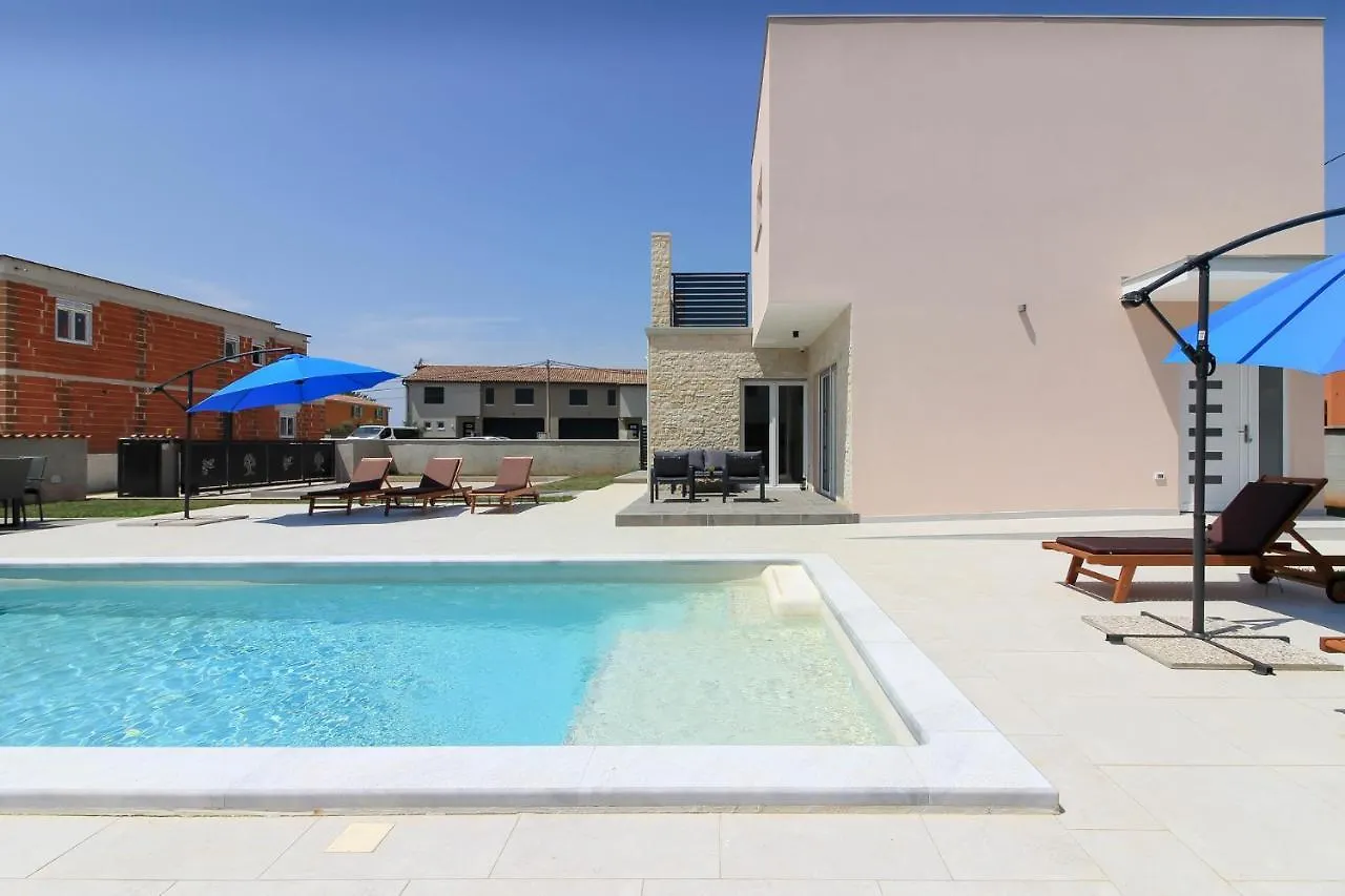 New Modern Villa Gogo With Private Pool Near The Beach And Town Of Pula By Wiibuk Sisan