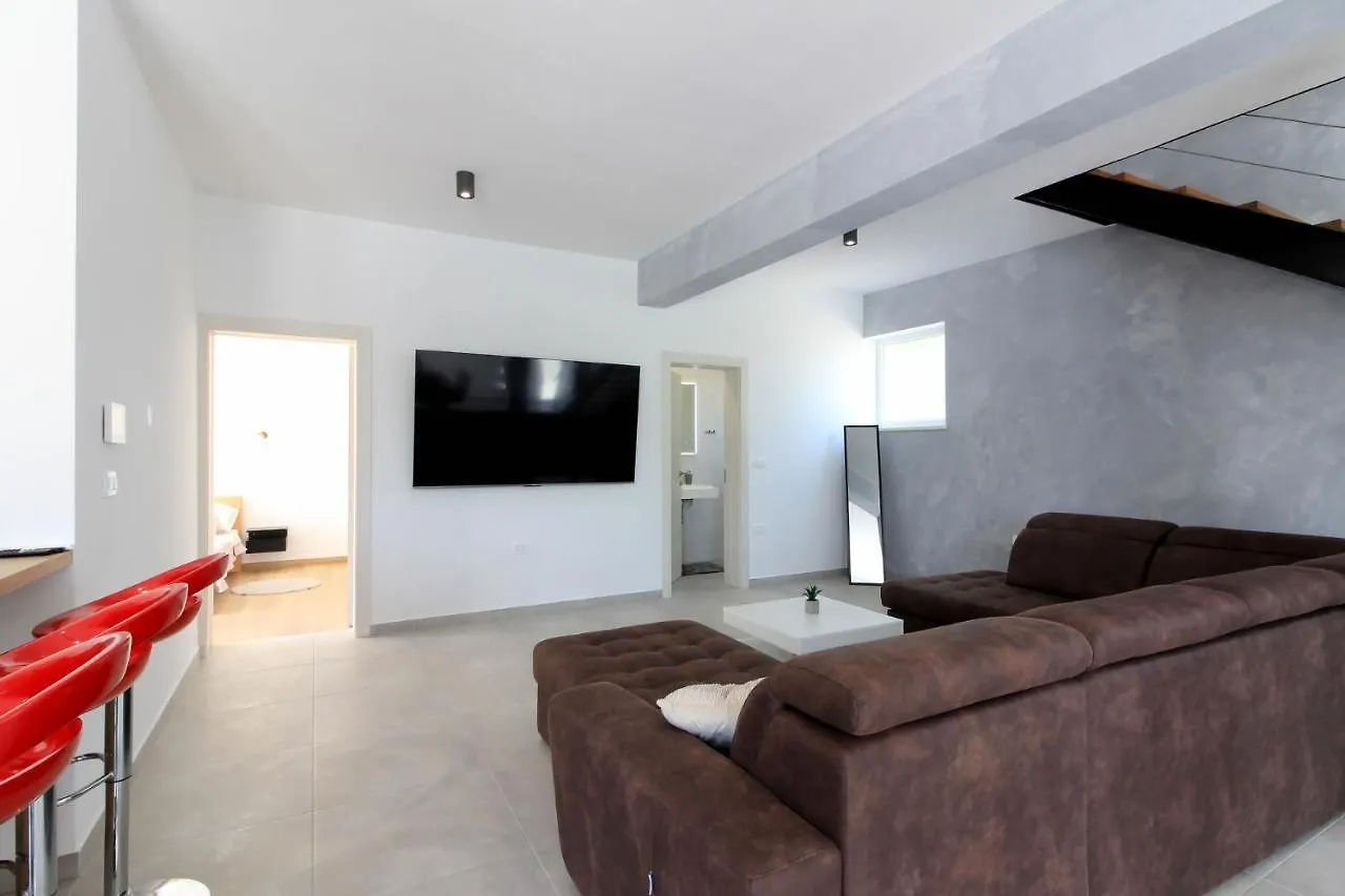 New Modern Villa Gogo With Private Pool Near The Beach And Town Of Pula By Wiibuk Sisan 0*,