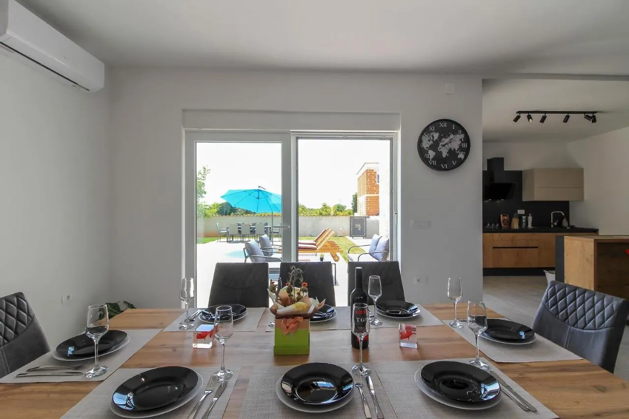New Modern Villa Gogo With Private Pool Near The Beach And Town Of Pula By Wiibuk Sisan 0*,